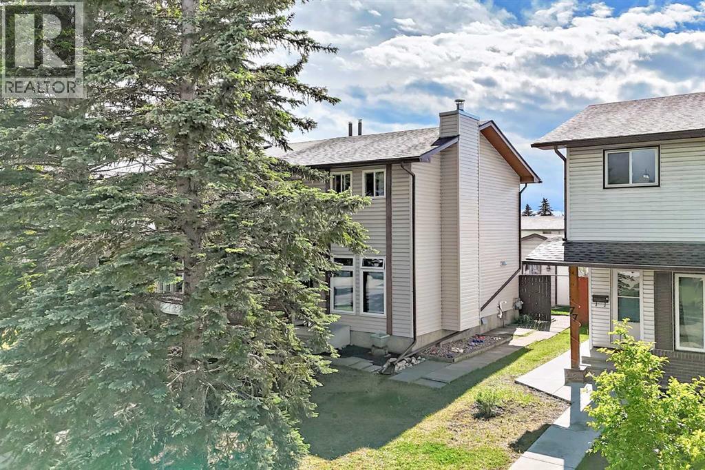Duplex for Sale in 75 Cedardale Crescent SW|Calgary, Alberta T2W4B2 5