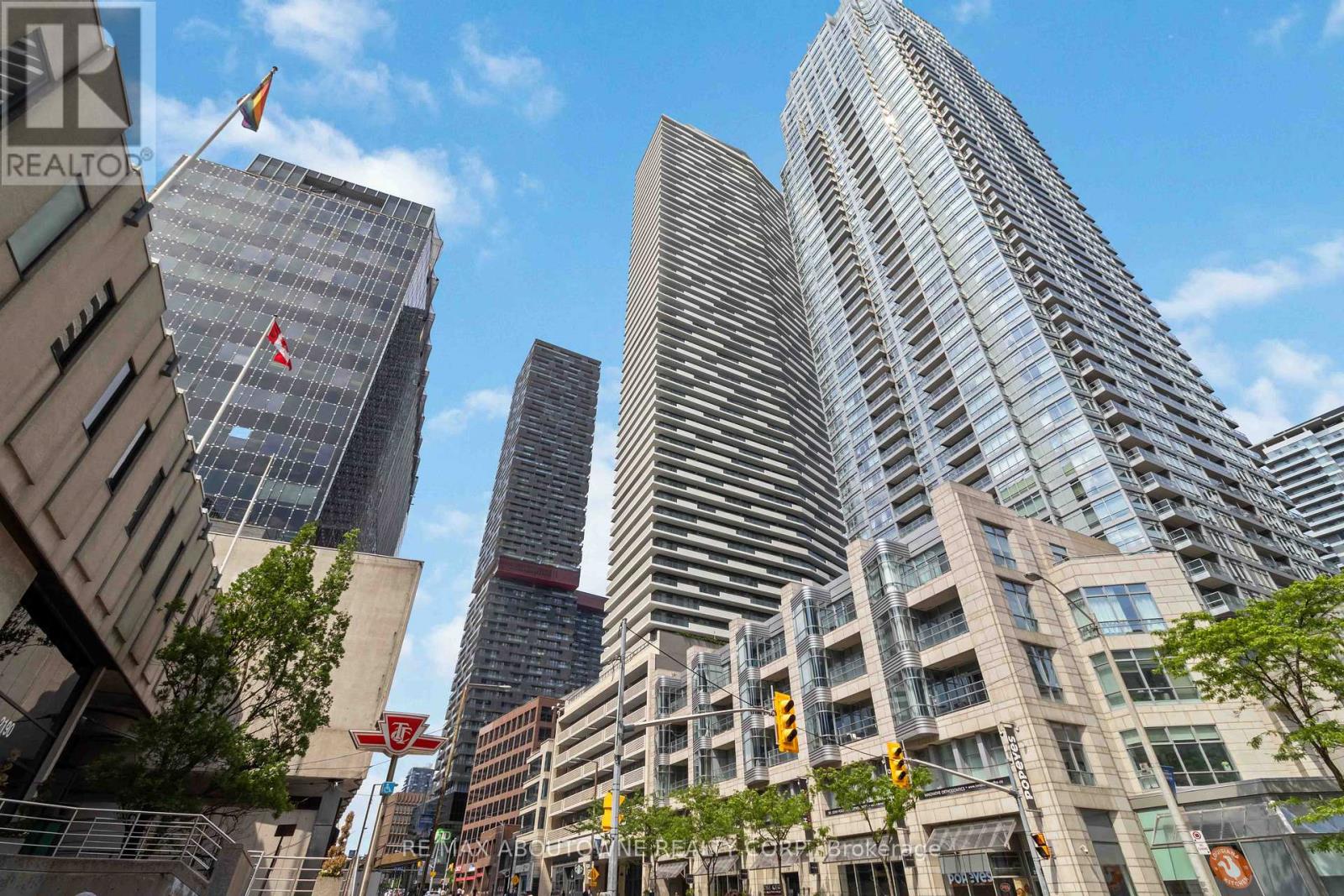 2607 - 2221 YONGE STREET, Toronto (Mount Pleasant West), Ontario M4S0B8