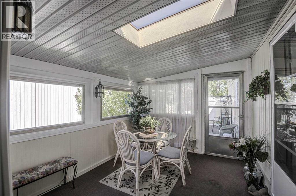 Mobile Home for Sale in 221, 99 Arbour Lake Road NW|Calgary, Alberta T3G4E4 4