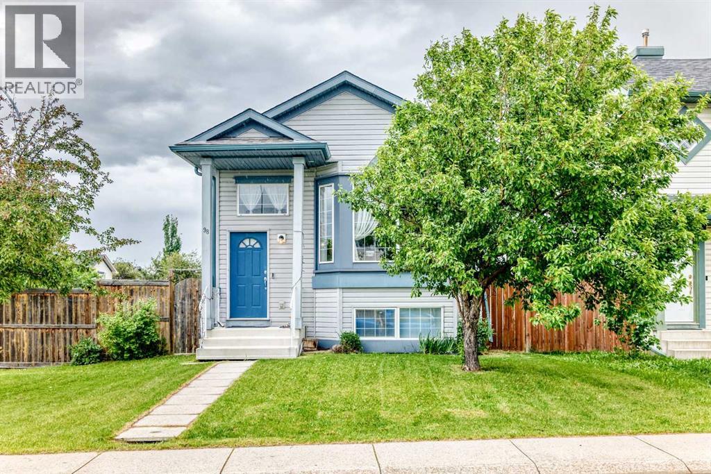 House for Sale in 98 Country Hills Heights NW|Calgary, Alberta T3K4Y6