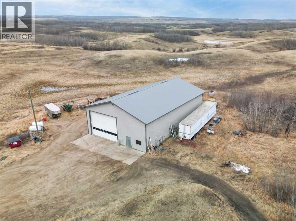 For sale: 19472 Township Road 355, Big Valley, Alberta T0J0J0