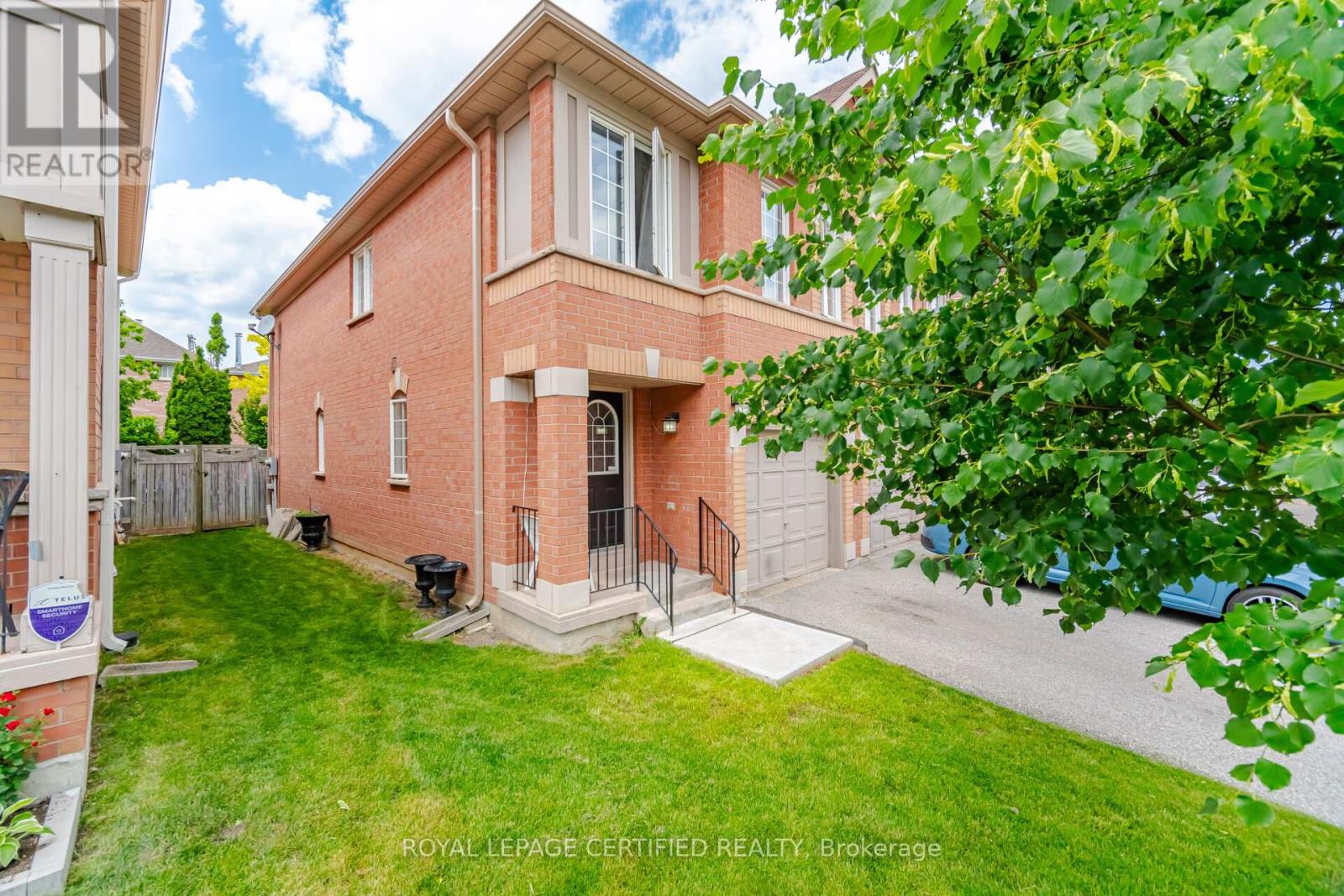 Row / Townhouse for Sale in 157 - 5030 HEATHERLEIGH AVENUE|Mississauga (East Credit), Ontario L5V2G7 2