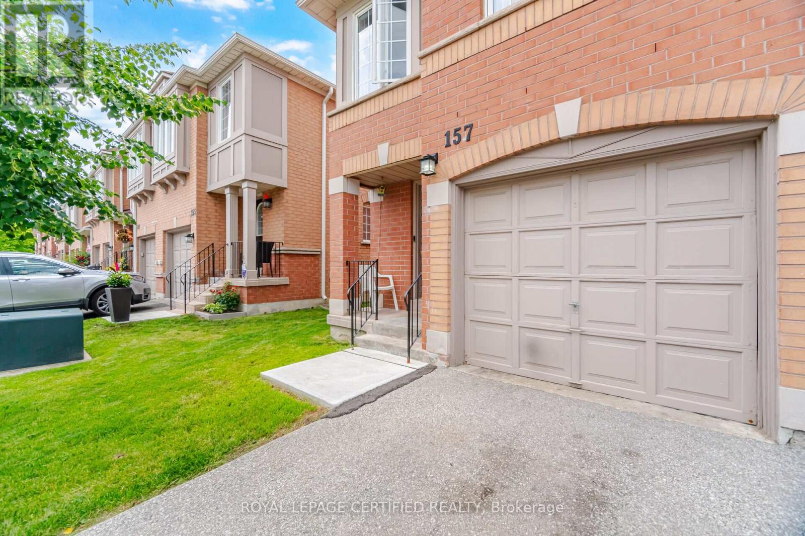 Row / Townhouse for Sale in 157 - 5030 HEATHERLEIGH AVENUE|Mississauga (East Credit), Ontario L5V2G7 3