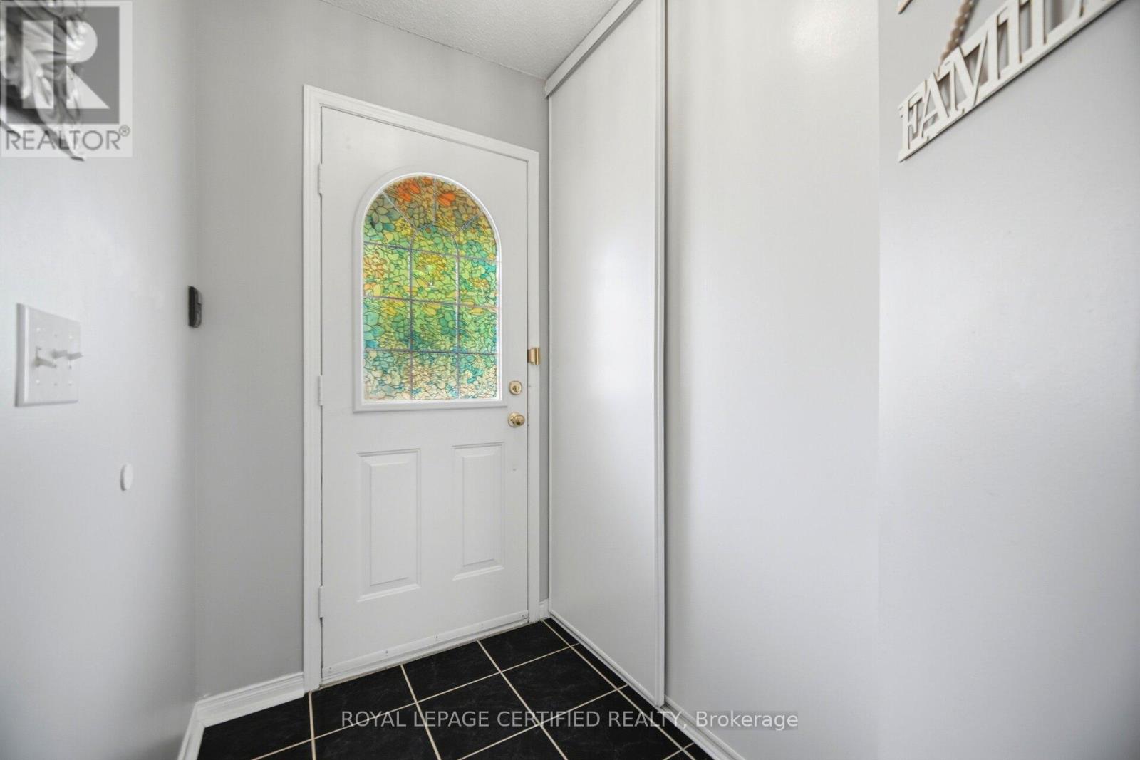 Row / Townhouse for Sale in 157 - 5030 HEATHERLEIGH AVENUE|Mississauga (East Credit), Ontario L5V2G7 5