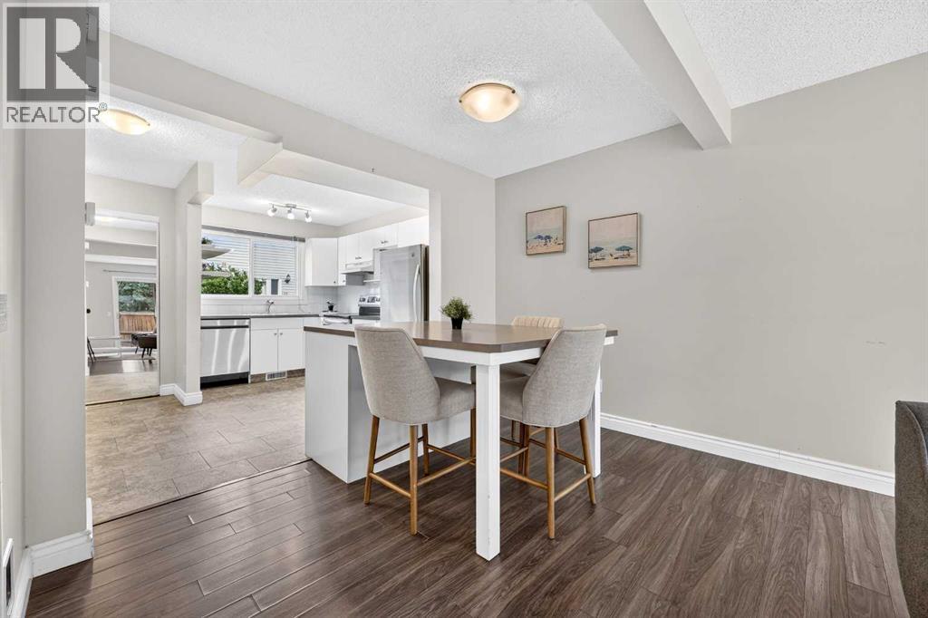 Row / Townhouse for Sale in 22, 4810 40 Avenue SW|Calgary, Alberta T3E1E5 3