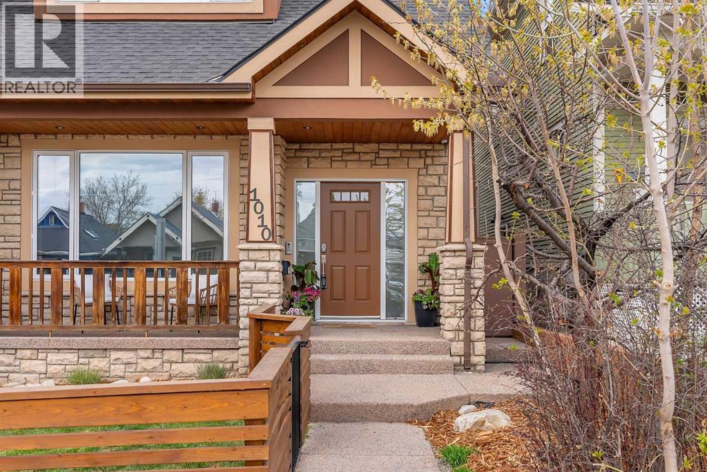 Duplex for Sale in 1010 19 Avenue SE|Calgary, Alberta T2G1M2 3