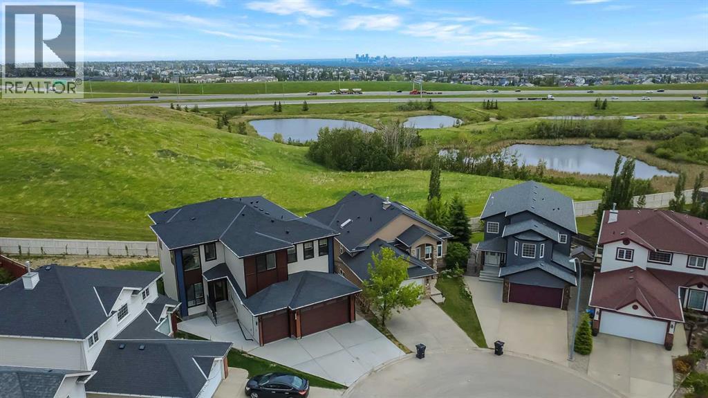 House for Sale in 230 Royal Birch View NW|Calgary, Alberta T3G5J8 2