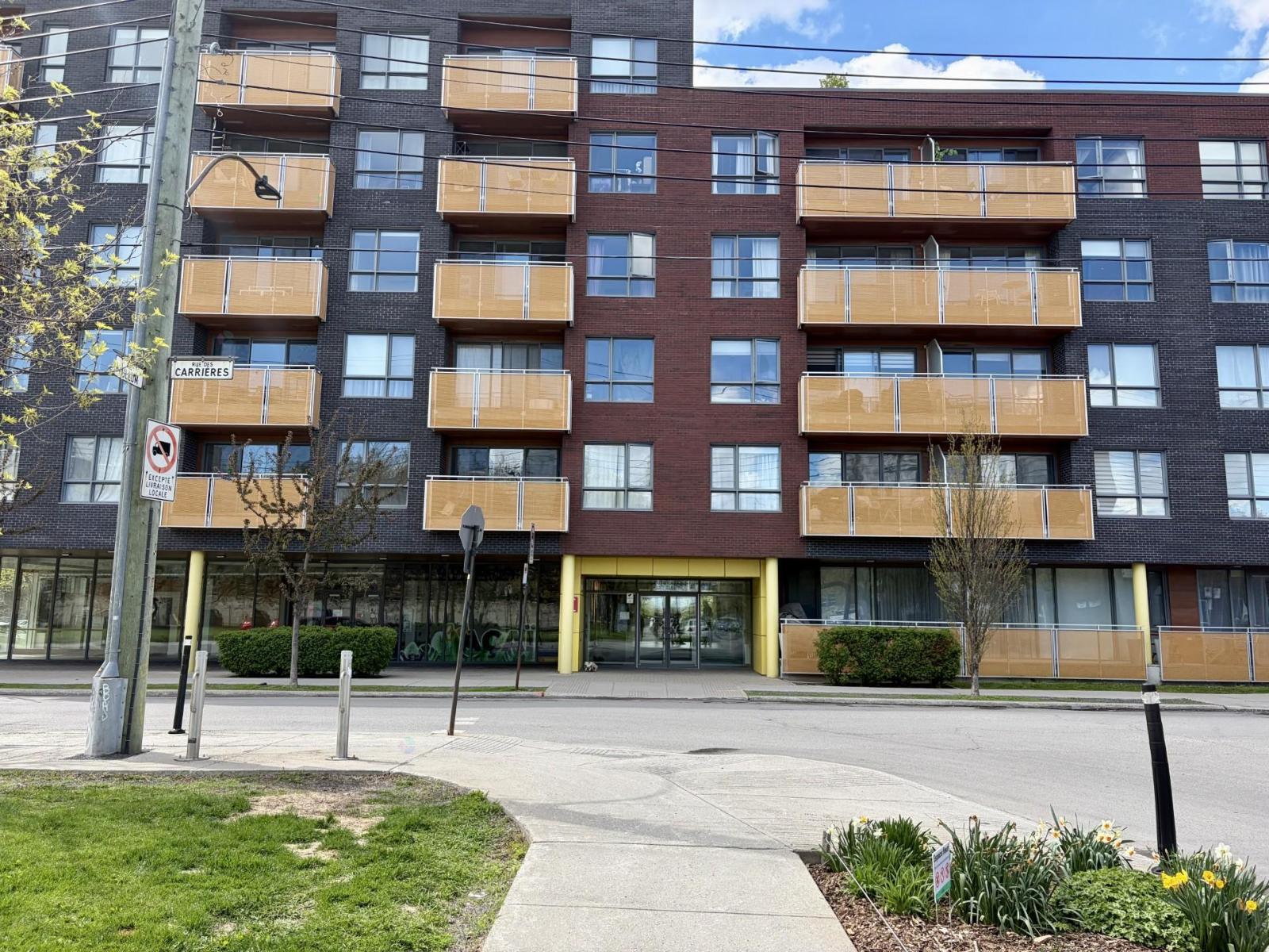 2365 Rue des Carrières, #201, Montréal (Rosemont/La Petite-Patrie), Quebec H2G1X6