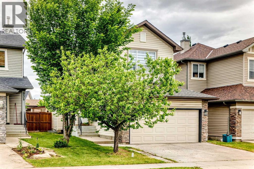 House for Sale in 936 Cranston Drive SE|Calgary, Alberta T3M1E3 2