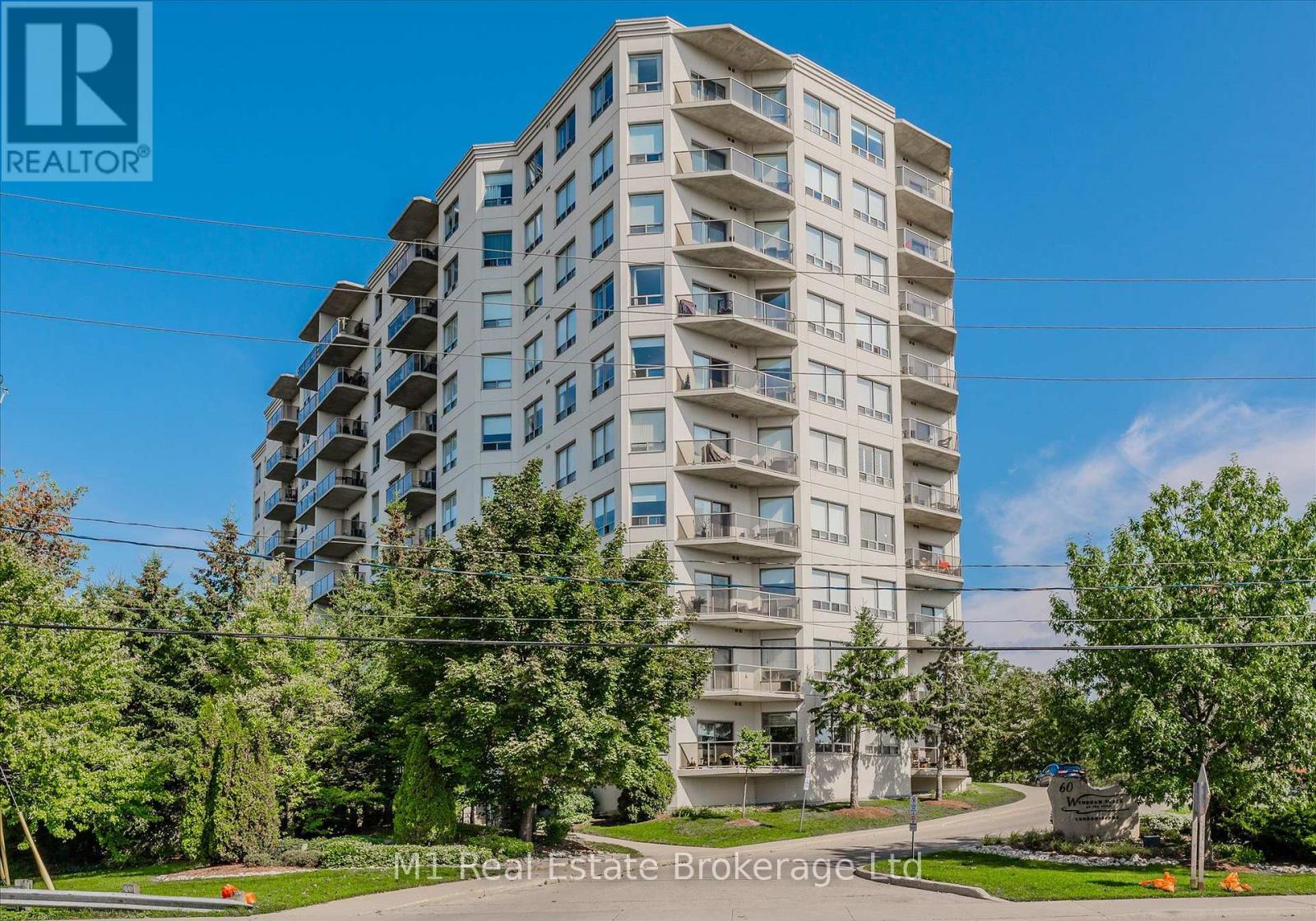 207 - 60 WYNDHAM STREET S