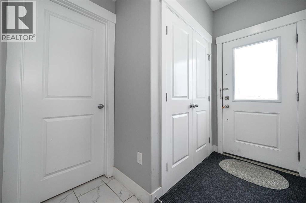 Row / Townhouse for Sale in 76 Skyview Link NE|Calgary, Alberta T3N1N6 5