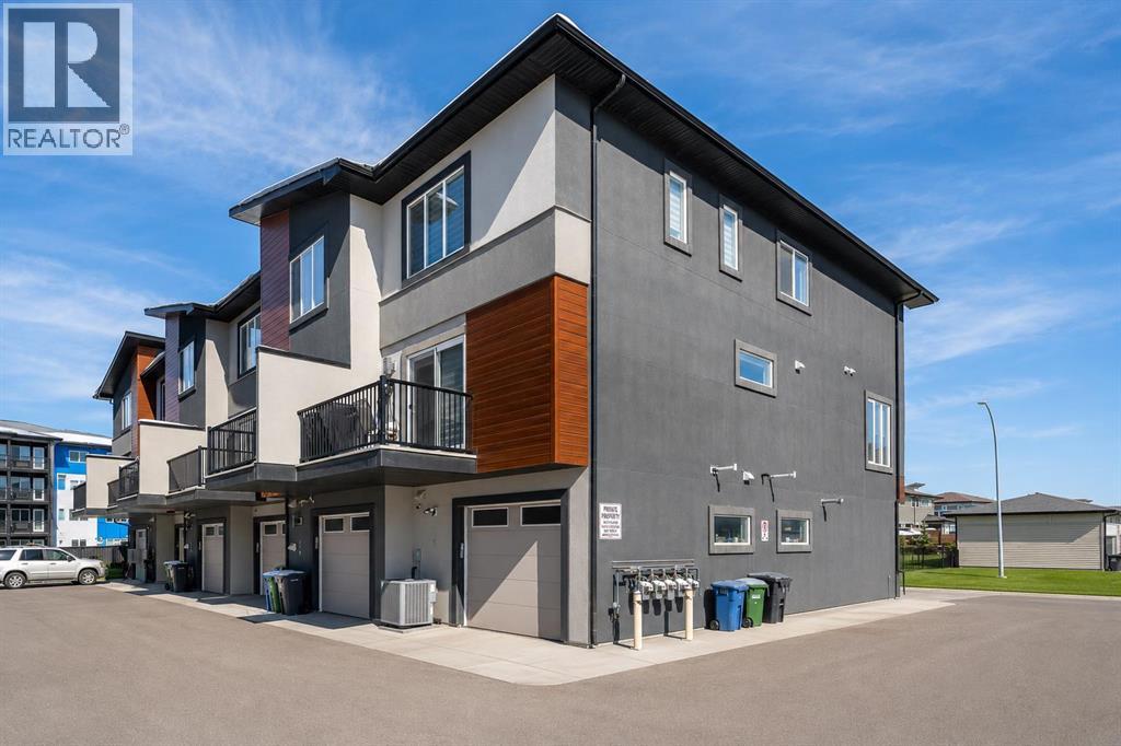 Row / Townhouse for Sale in 76 Skyview Link NE|Calgary, Alberta T3N1N6 4