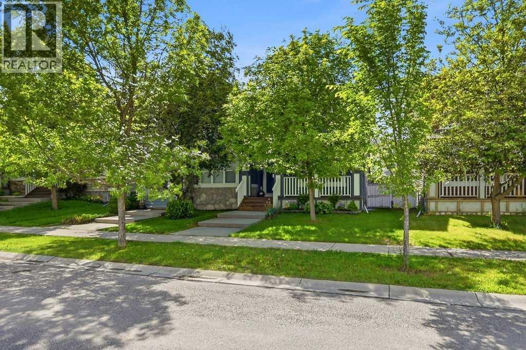 Duplex for Sale in 319 Everstone Drive SW|Calgary, Alberta T2Y5A2 3
