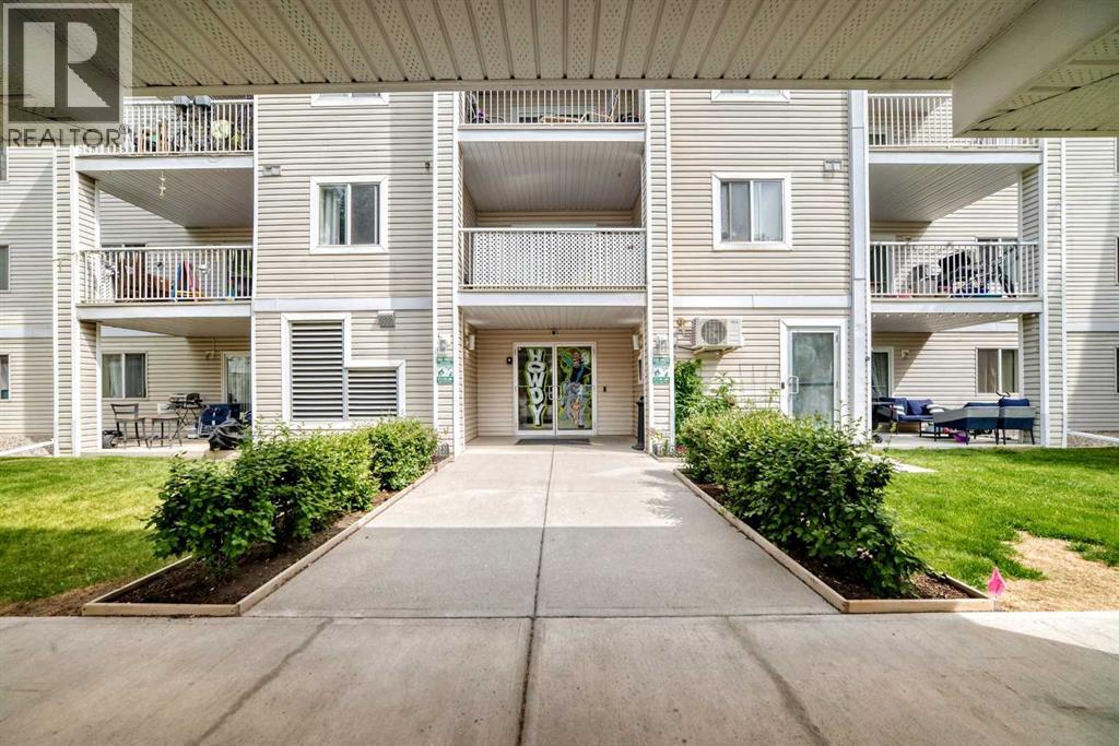 Apartment for Sale in 2222, 6224 17 Avenue SE|Calgary, Alberta T2A7X8 3