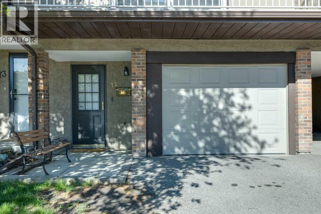Row / Townhouse for Sale in 72, 1055 72 Avenue NW|Calgary, Alberta T2K5S4 2