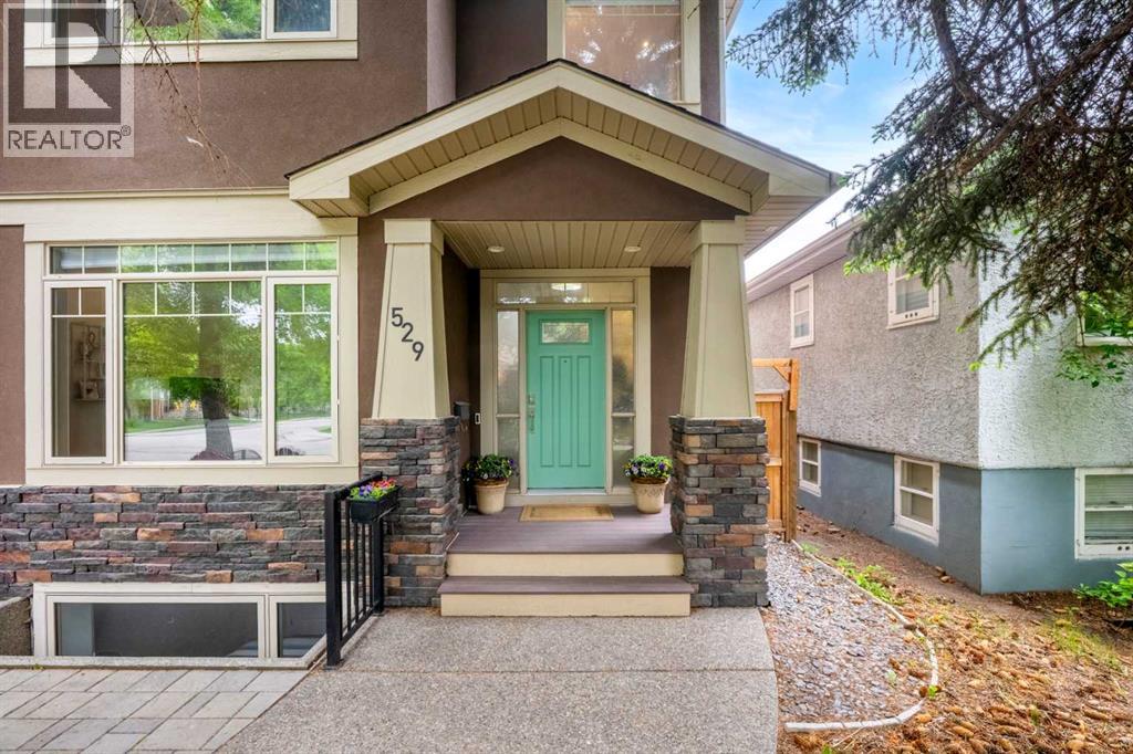 Duplex for Sale in 529 30 Avenue NW|Calgary, Alberta T2M2N7 2