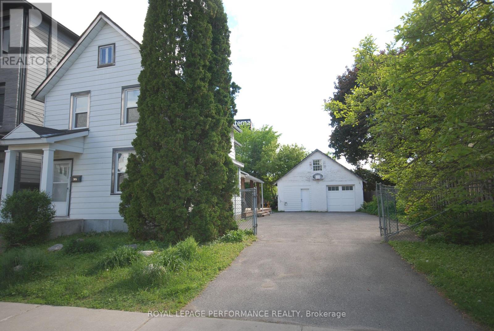 345 TWEEDSMUIR AVENUE