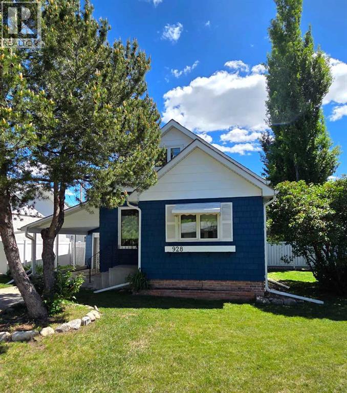 House for Sale in 928 18A Street NE|Calgary, Alberta T2E4W4
