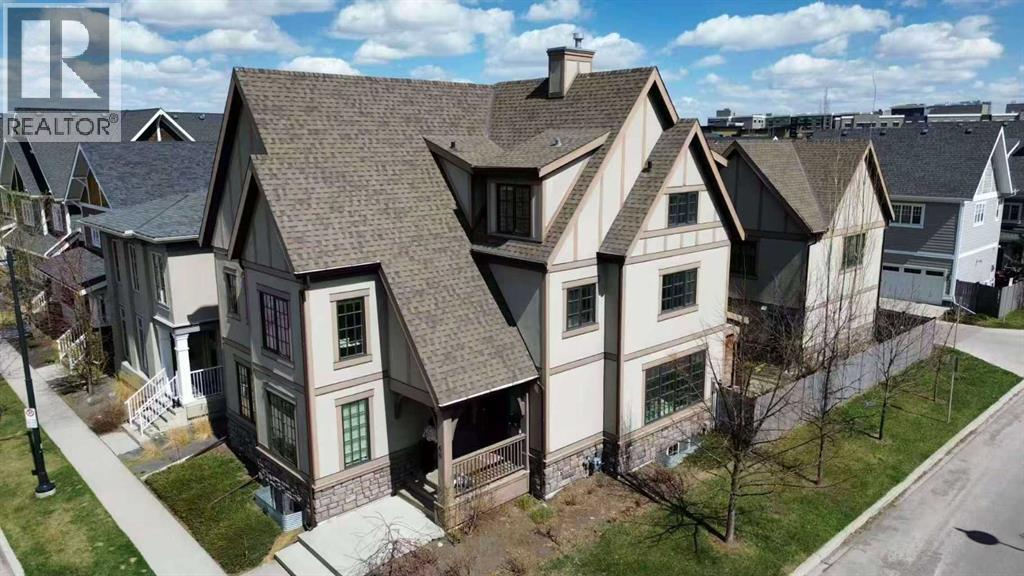 House for Sale in 60 Hong Kong Road SW|Calgary, Alberta T3E7B6