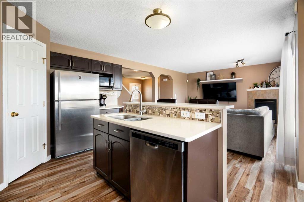 House for Sale in 459 Citadel Meadow Bay NW|Calgary, Alberta T3G4Z2 5