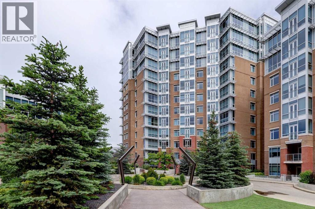 Apartment for Sale in 206, 16 Varsity Estates Circle NW|Calgary, Alberta T3A2C5