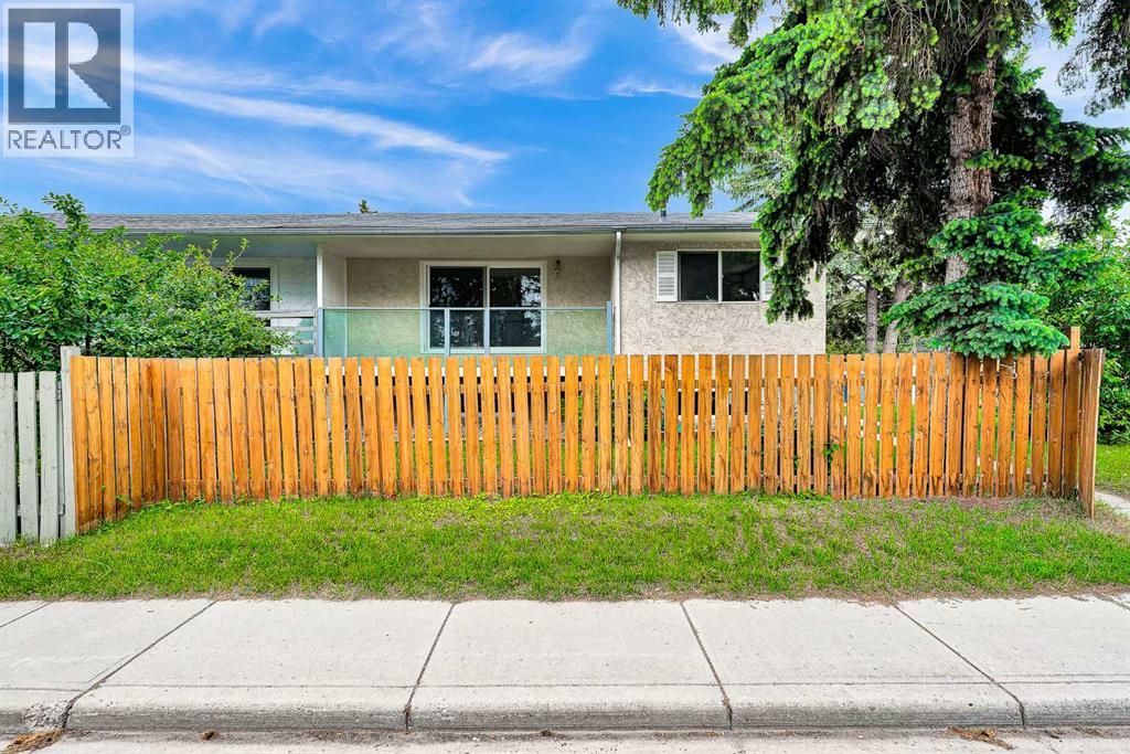 Duplex for Sale in 3820 14 Avenue SE|Calgary, Alberta T2A0K3 3