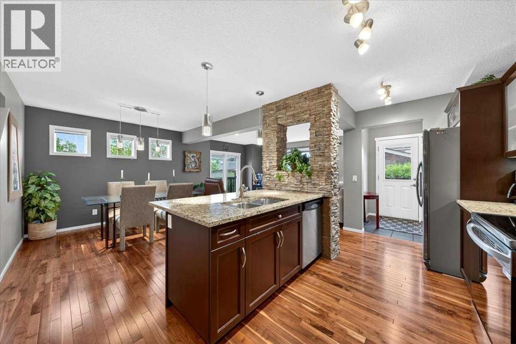 House for Sale in 30 Copperstone Green SE|Calgary, Alberta T2Z0R8 5