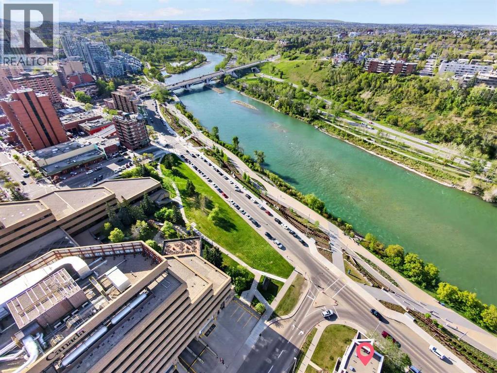 Apartment for Sale in 209, 333 Riverfront Avenue SE|Calgary, Alberta T2G5R1 4