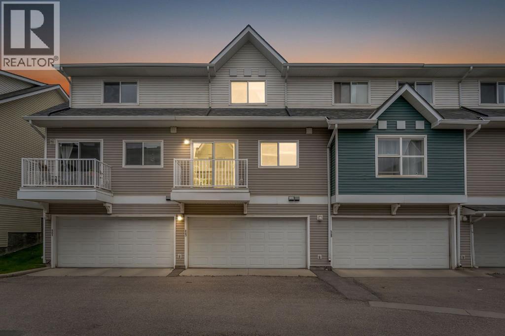 Row / Townhouse for Sale in 223 McKenzie Towne Gate SE|Calgary, Alberta T2Z4G3