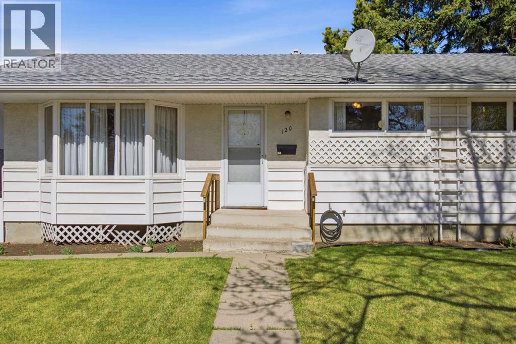 House for Sale in 120 Glenpatrick Drive SW|Calgary, Alberta T3E4L6 3
