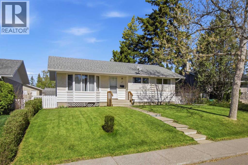 House for Sale in 120 Glenpatrick Drive SW|Calgary, Alberta T3E4L6