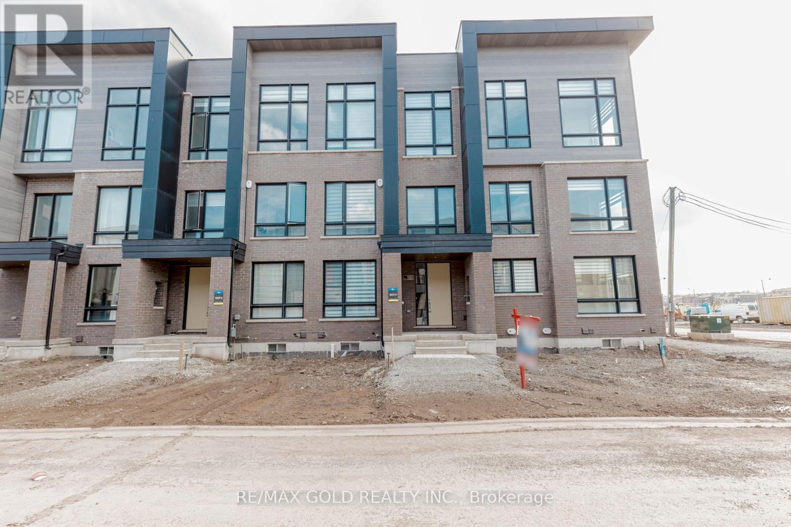 Row / Townhouse for Sale in 3118 PERKINS WAY N|Oakville (JM Joshua Meadows), Ontario L6H7Z5