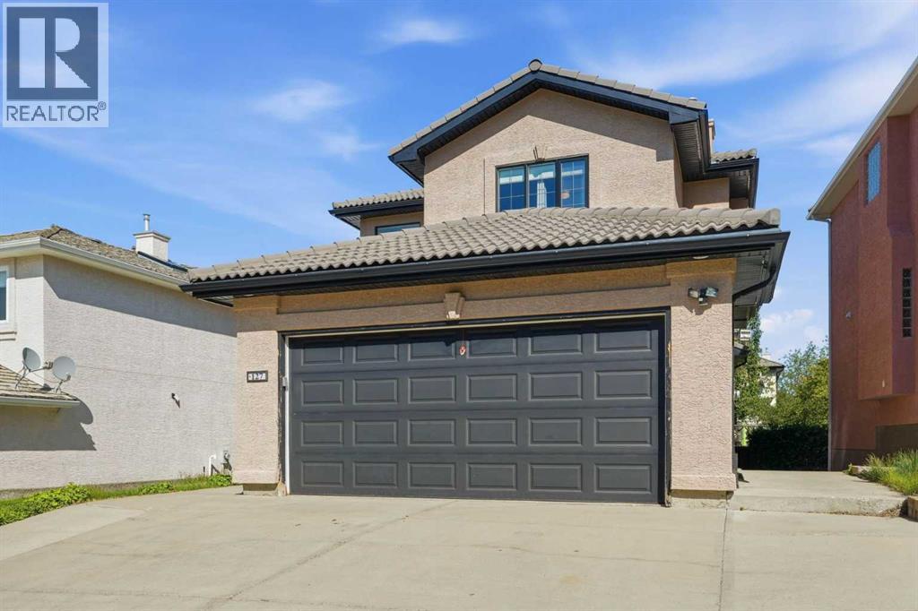 House for Sale in 127 Hampstead Road NW|Calgary, Alberta T3A6G5 2