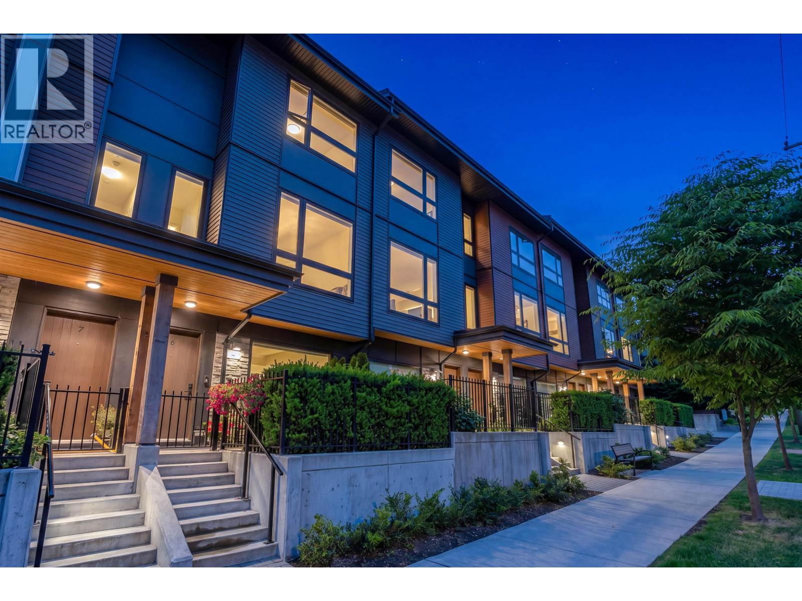 6 50 SEAVIEW DRIVE