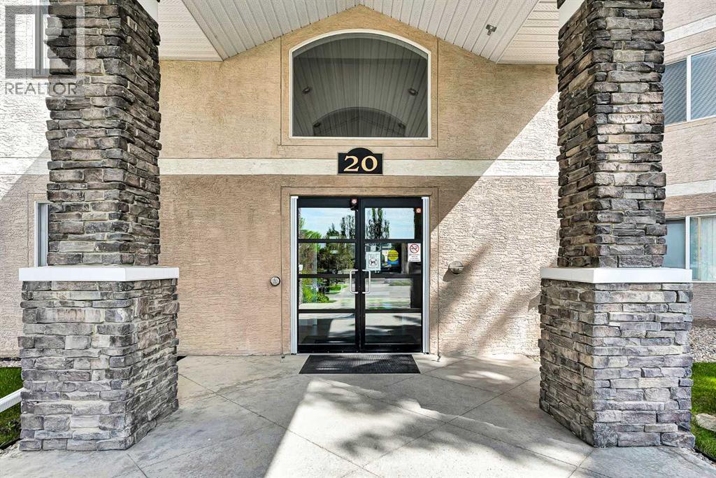 Apartment for Sale in 106, 20 Country Hills View NW|Calgary, Alberta T3K5A3 2