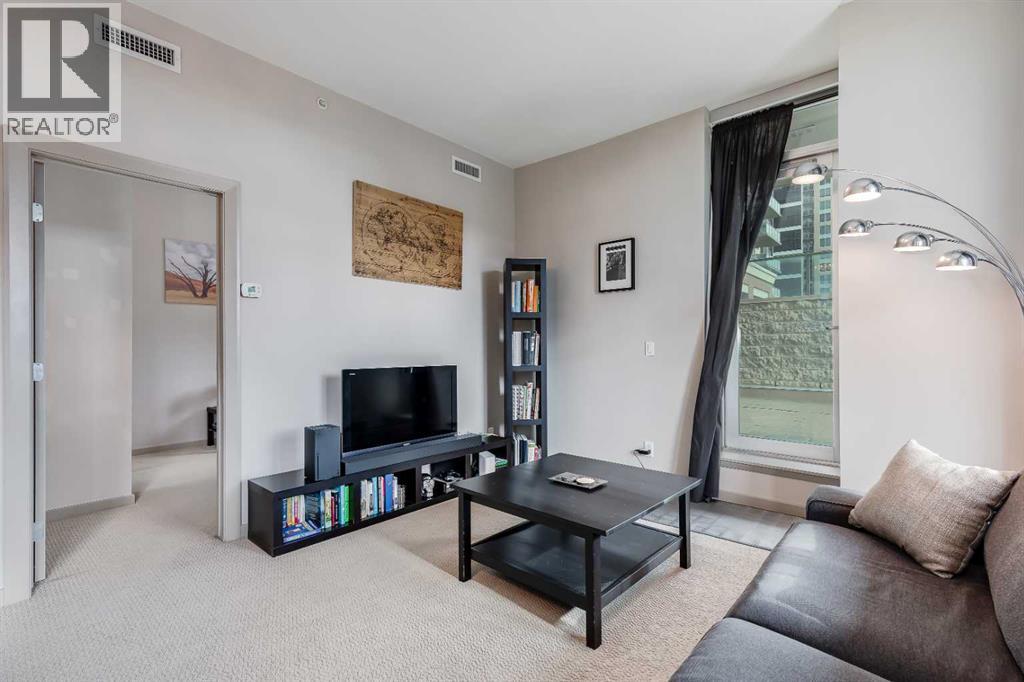 Apartment for Sale in 205, 210 15 Avenue SE|Calgary, Alberta T2G0B5 3