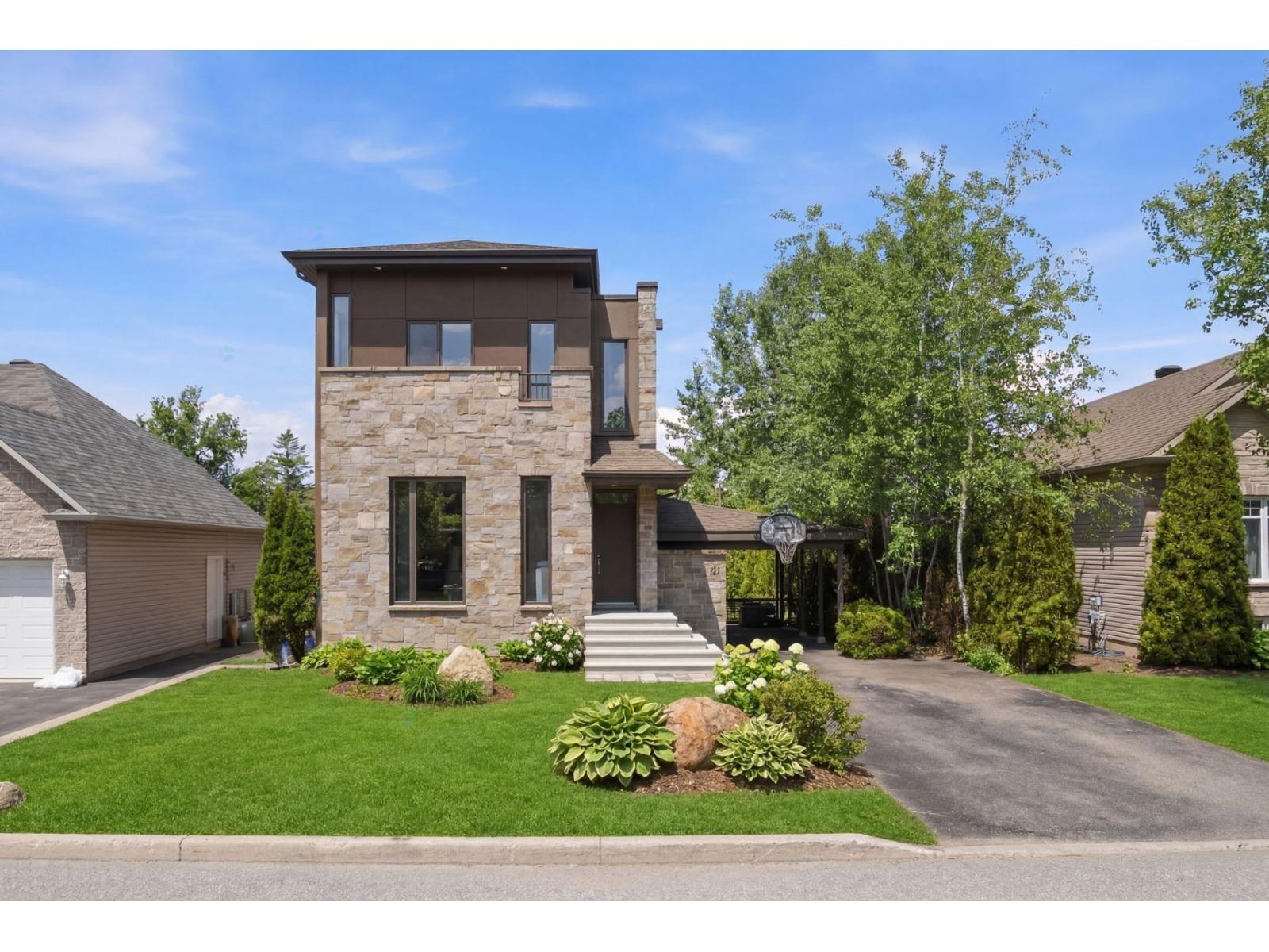 23 Rue de Donnacona