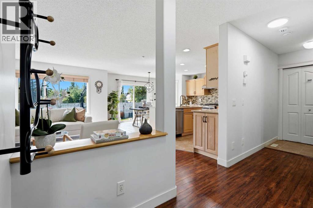 House for Sale in 156 Covehaven Terrace NE|Calgary, Alberta T3K0B2 5