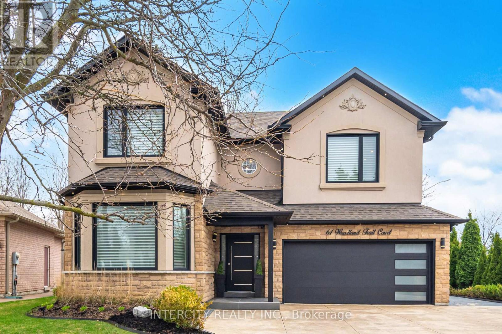 61 WOODLAND TRAIL COURT
