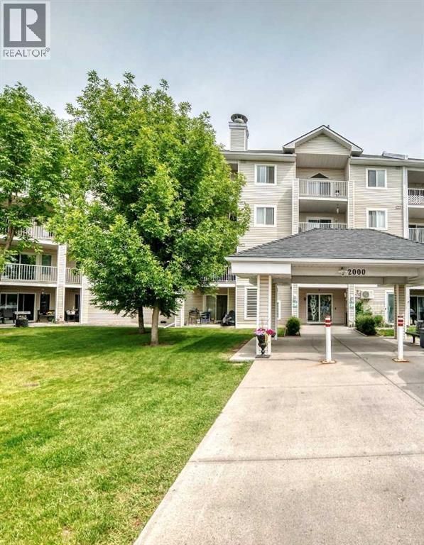 Apartment for Sale in 2222, 6224 17 Avenue SE|Calgary, Alberta T2A7X8