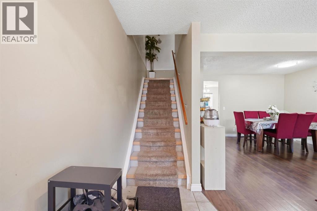 Row / Townhouse for Sale in 46 Falconer Terrace NE|Calgary, Alberta T3J1W4 4