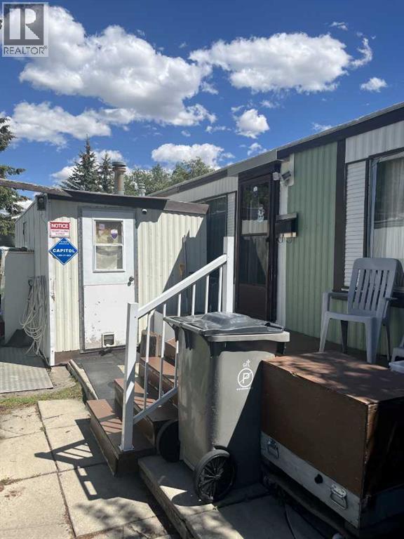 Mobile Home for Sale in 89, 6724 17 Avenue SE|Calgary, Alberta T2A0W5 2