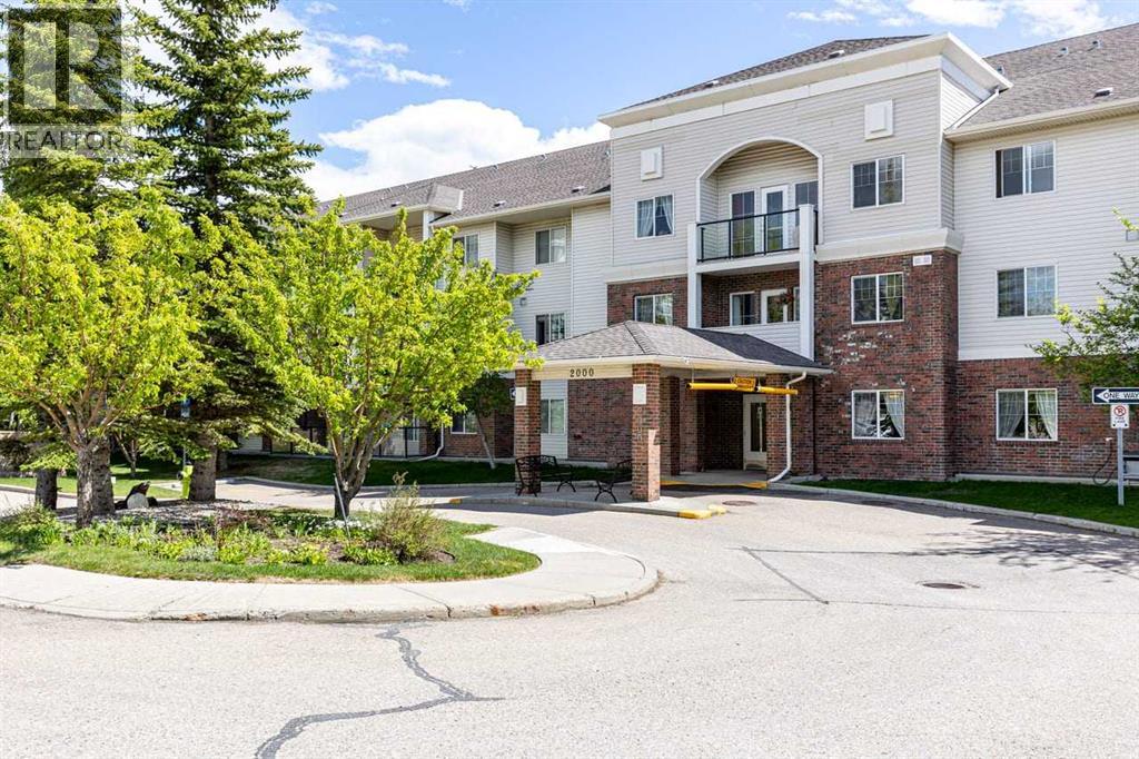 Apartment for Sale in 2111, 928 Arbour Lake Road NW|Calgary, Alberta T3G5T2 2