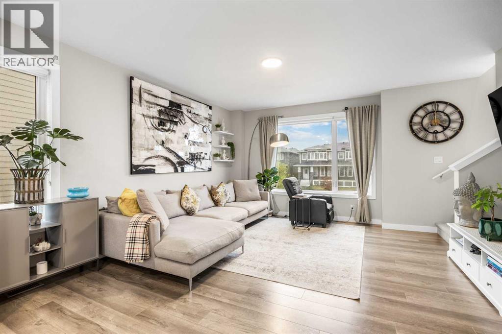 Row / Townhouse for Sale in 605 Evanston Link NW|Calgary, Alberta T3P1S2 4