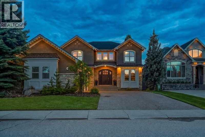 House for Sale in 74 Discovery Ridge Heights SW|Calgary, Alberta T3H5S9 2
