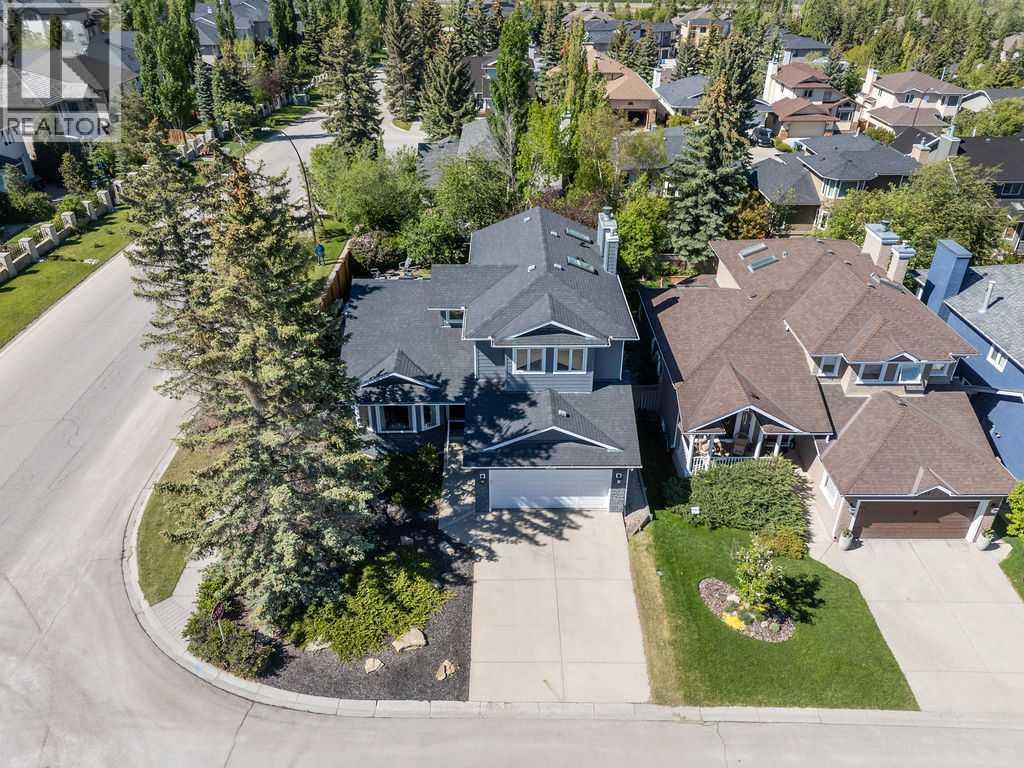 House for Sale in 145 Straddock Crescent SW|Calgary, Alberta T3H2S8 3