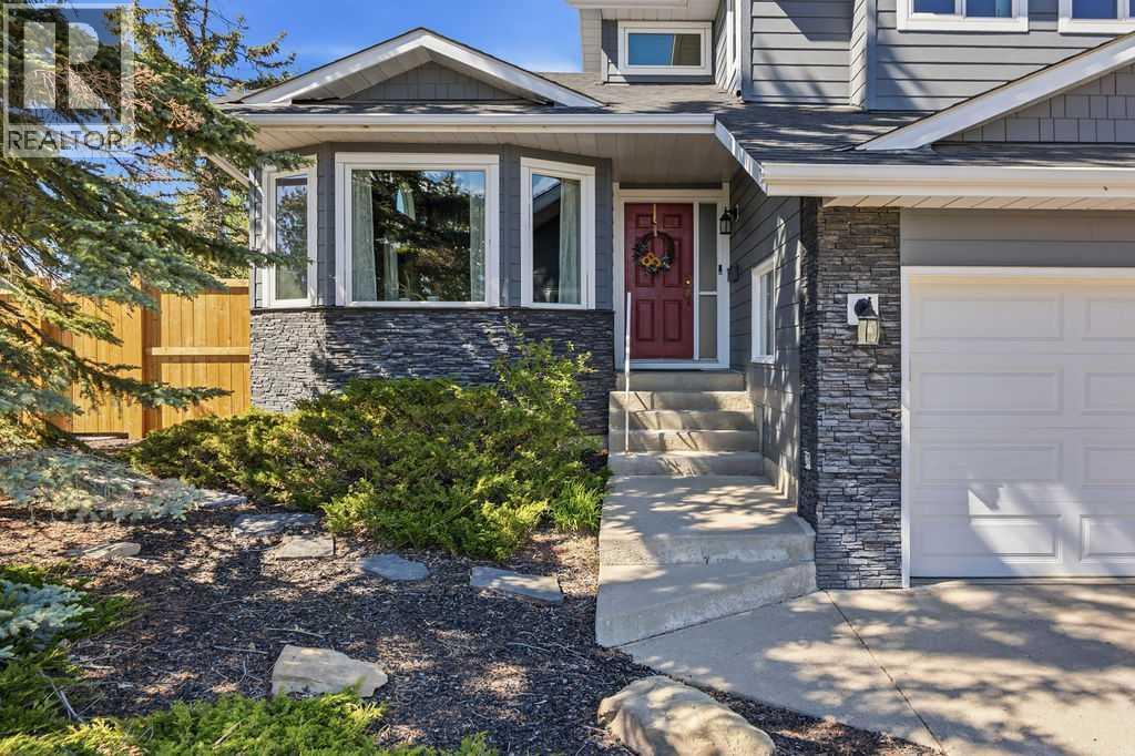 House for Sale in 145 Straddock Crescent SW|Calgary, Alberta T3H2S8 4