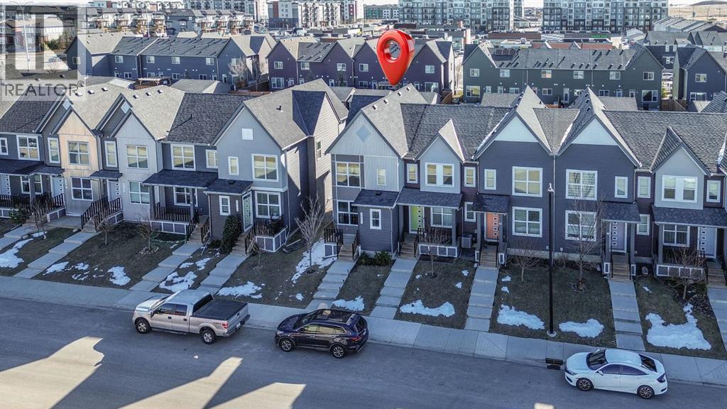 Row / Townhouse for Sale in 100 Carringvue Way NW|Calgary, Alberta T3P1K7 2