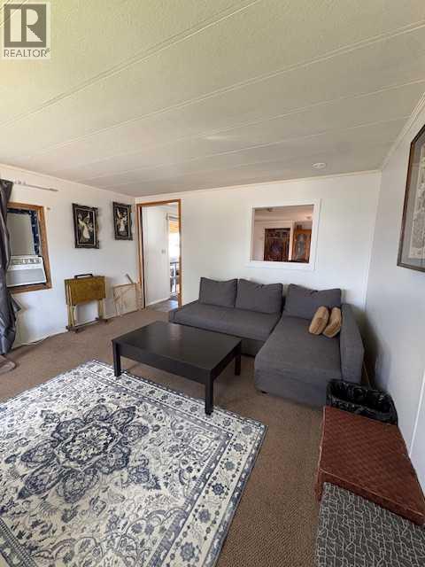 Mobile Home for Sale in 302, 6220 17 Avenue|Calgary, Alberta T2A0W6 2