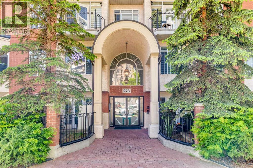 Apartment for Sale in 308, 923 15 Avenue SW|Calgary, Alberta T2R0S2 2